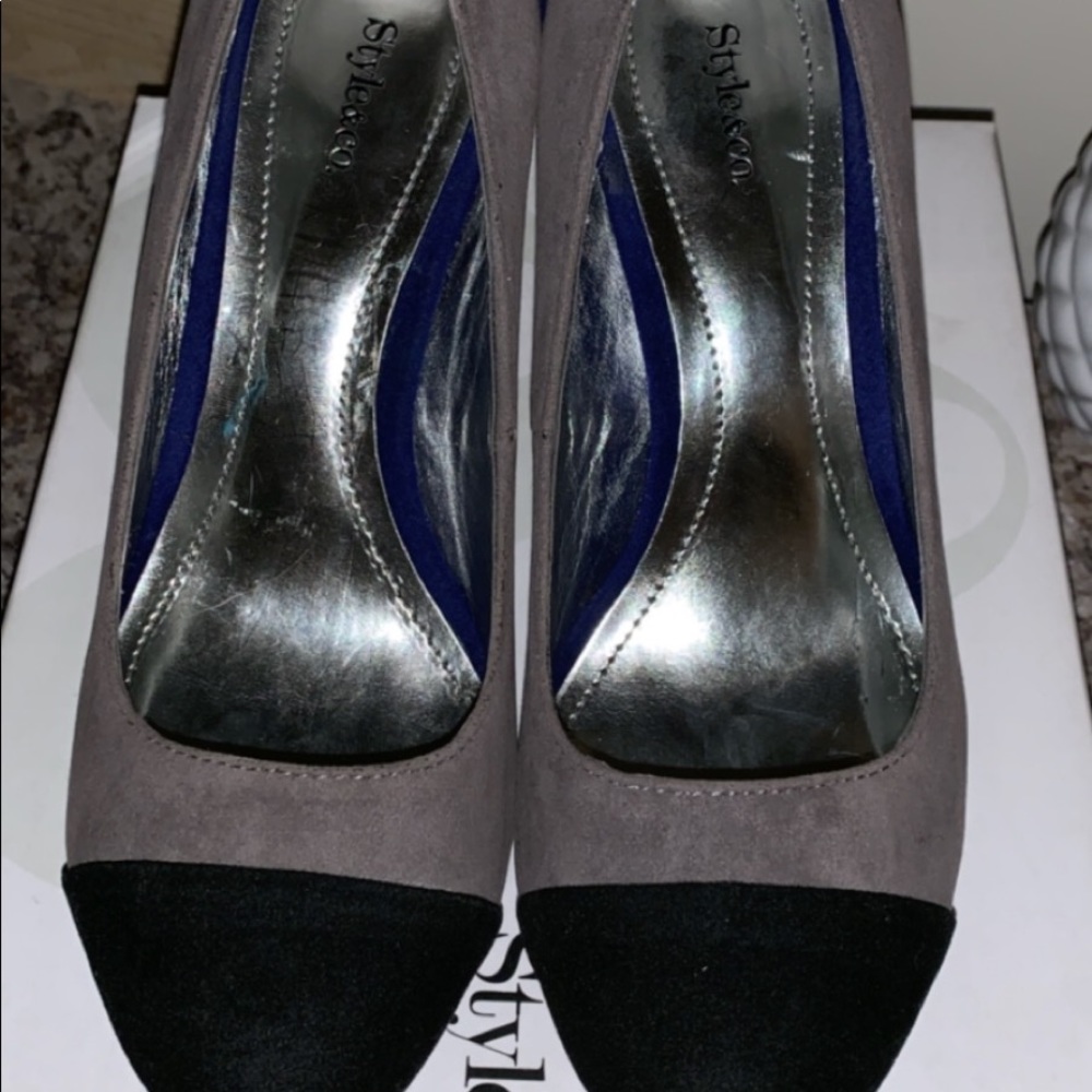 Shoes - Picture 2 of 2